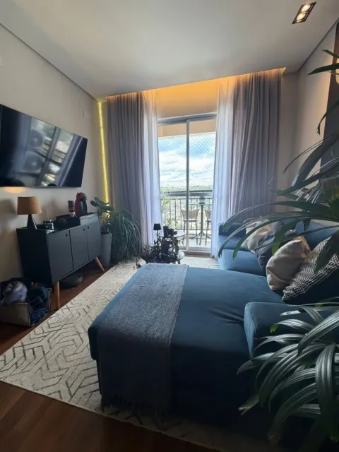 Apartamento de 72 m² reformado com 3 dormitórios no Condomínio Cittá di Roma