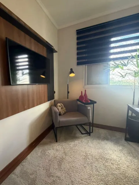 Apartamento de 72 m² reformado com 3 dormitórios no Condomínio Cittá di Roma