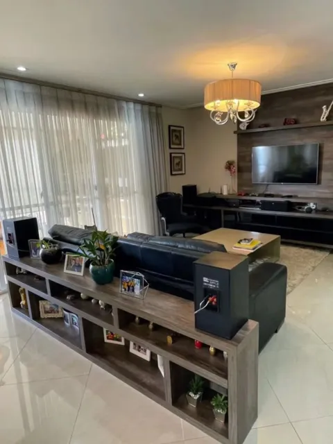 Apartamento de 132 m² com 3 suítes no 27º andar do Premiatto Residence Club