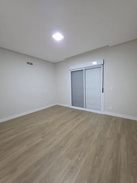 Casa de 212 m² com 3 suítes no Condomínio Reserva Ermida, em Eloy Chaves