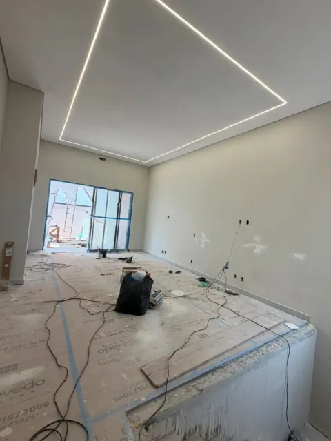 Casa nova semitérrea de 167 m² com piscina no Reserva Ermida II